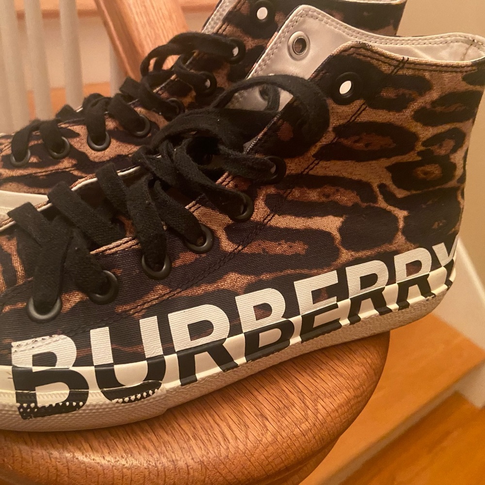 Burberry sneakers